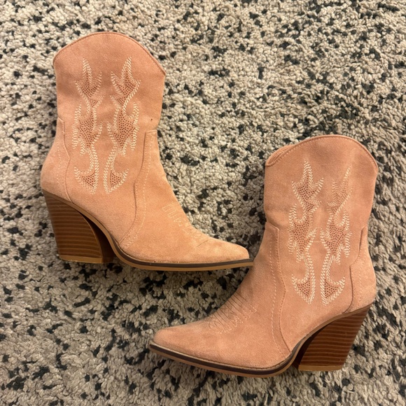 Nasty Gal Blush Ankle Booties - Picture 3 of 3